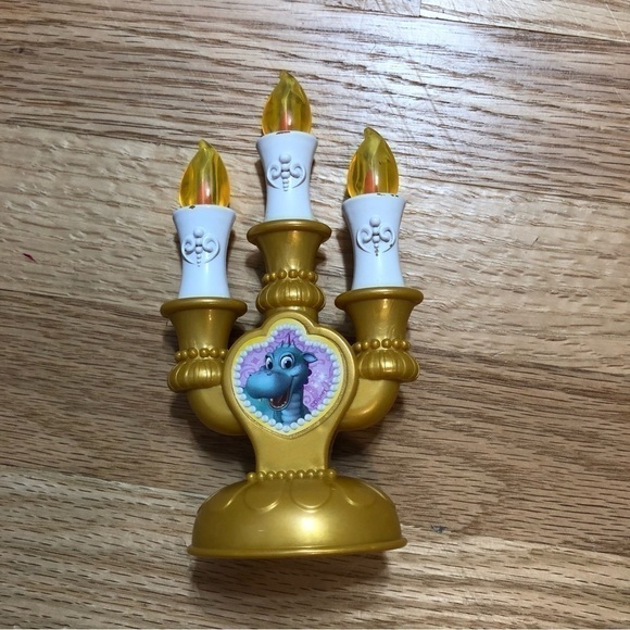 Disney Sofia the First Delightful Dining Candelabra Candle Stick Kids Toy - Picture 2 of 5